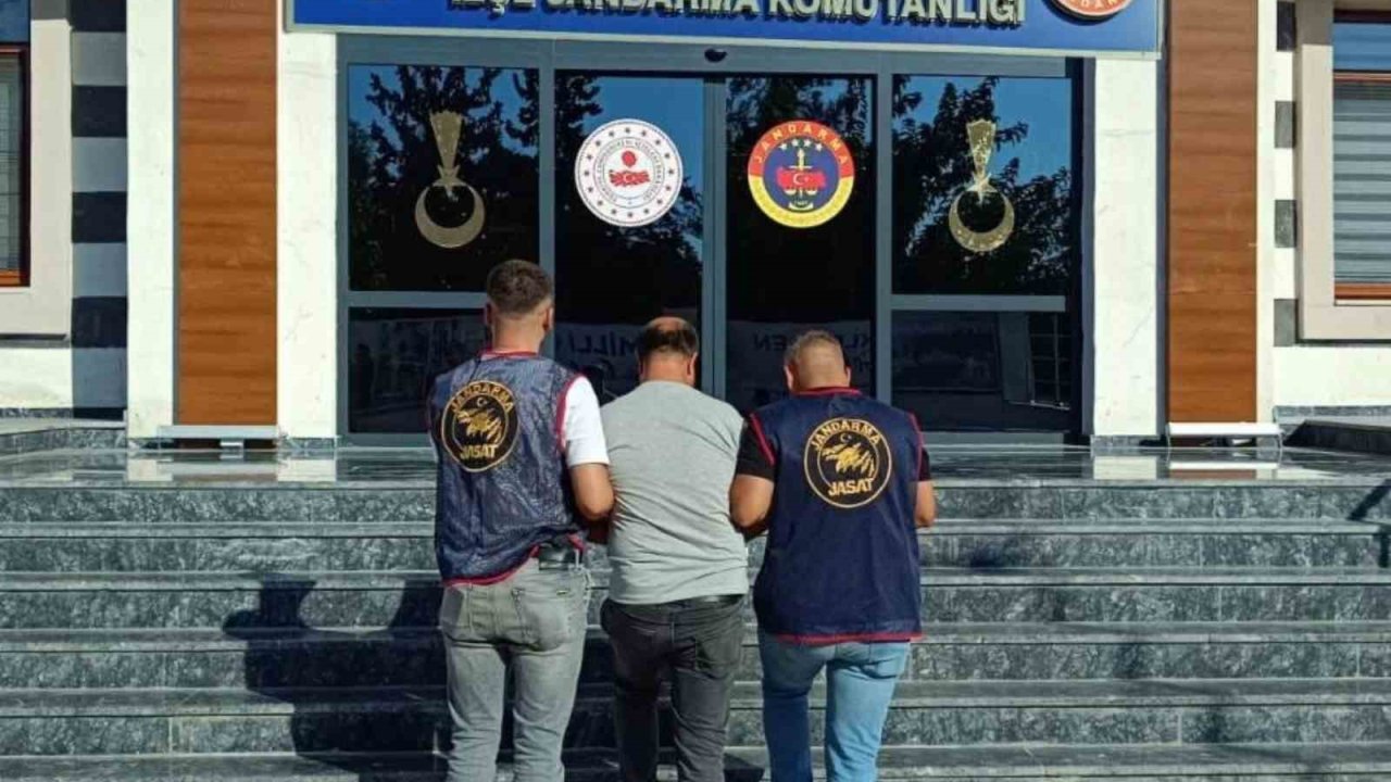 Hırsızlık suçundan aranan şahıs yakalandı