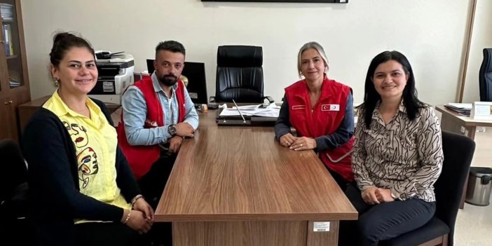 Kızılay Kars Şubesi’nden Eğitim Camiasına ziyaret