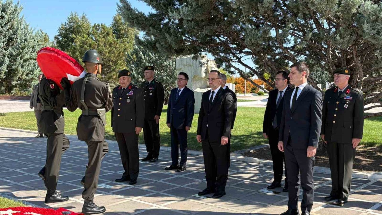 Cemal Gürsel mezarı başında anıldı