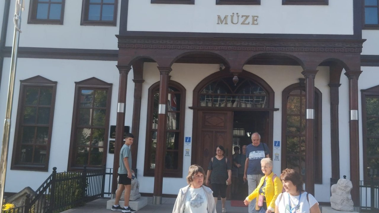 Bulgaristanlı turistler Çankırı’yı gezdi