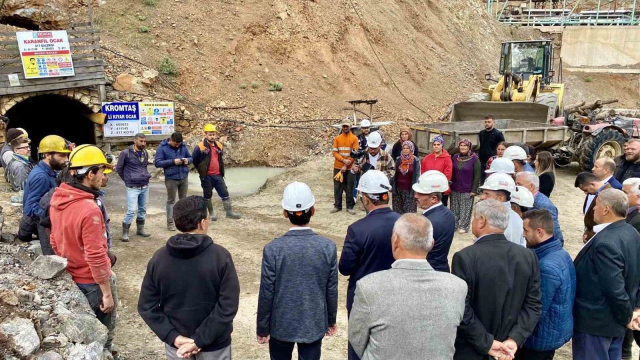 Göçükten sağ olarak kurtarılıp alkışlarla karşılanan madenci hayatını kaybetti