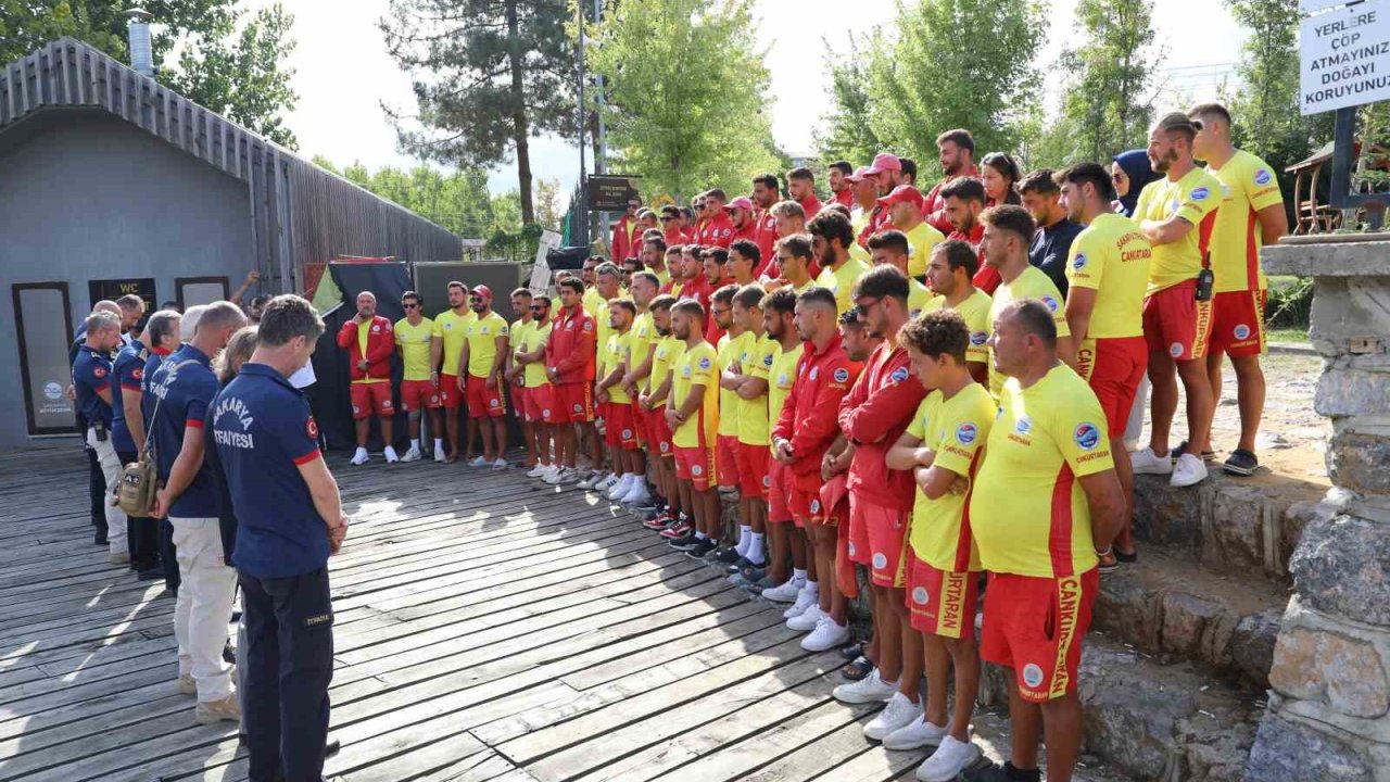 Sakarya sahillerinde 105 günlük cankurtaran nöbeti kayıpsız sonlandı