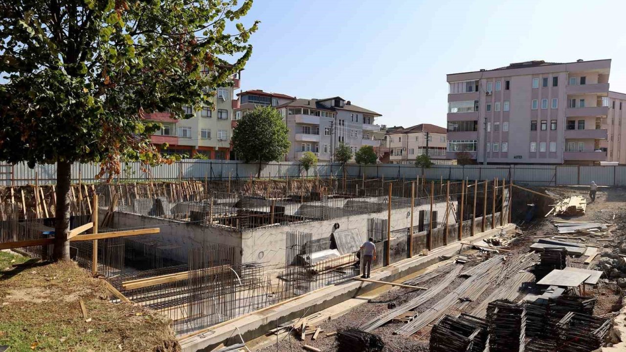 Yüzme Havuzu ve Gençlik Merkezi projesi yükseliyor