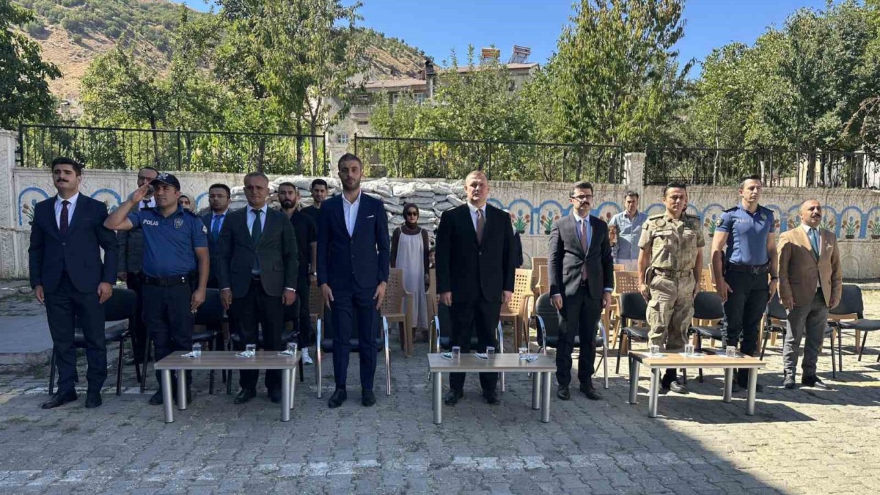 Mutki’de ilköğretim haftası etkinliği düzenlendi