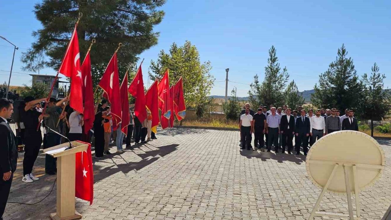 Dicle’de İlköğretim Haftası coşkuyla kutlandı