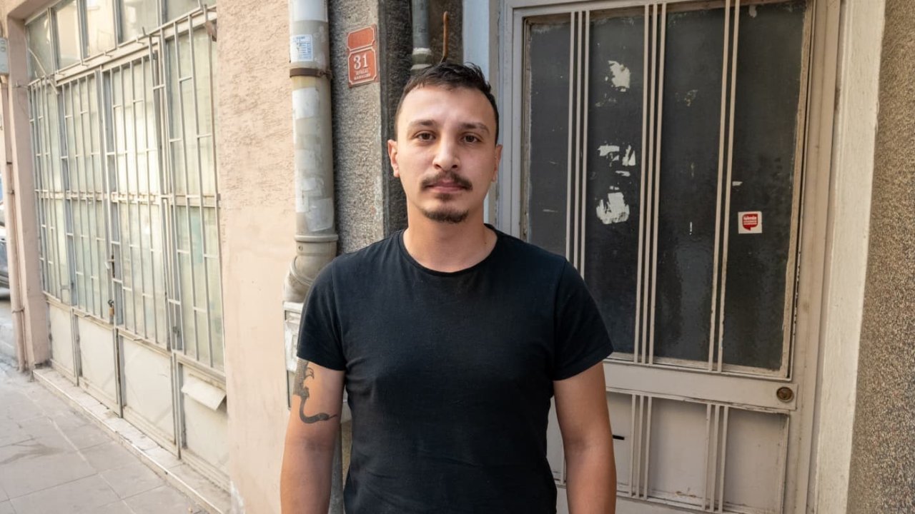 Aracı bağlanan sürücü, müşteri gibi davranan taksicinin kendisine bıçak çektiğini iddia etti