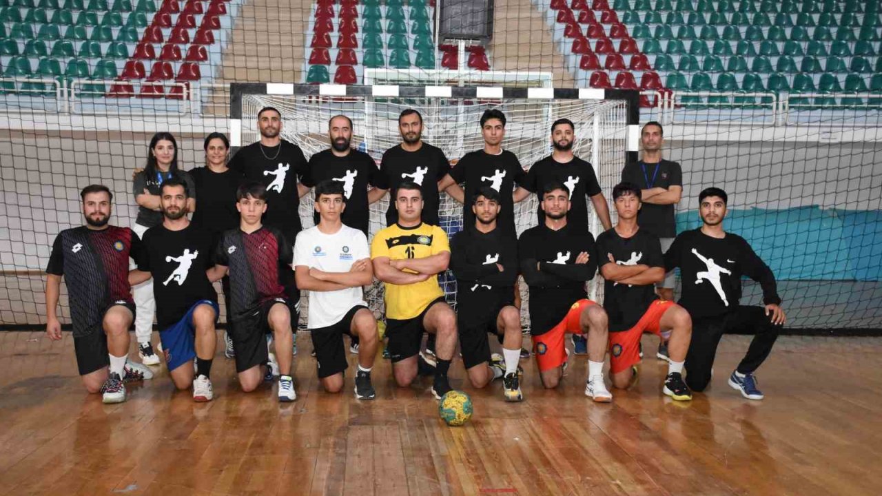 DBB hentbol takımının hedefi Süper Lig