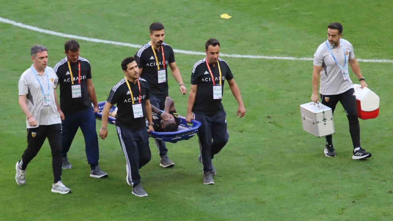 Kayserispor’a Carlos Mane’den kötü haber