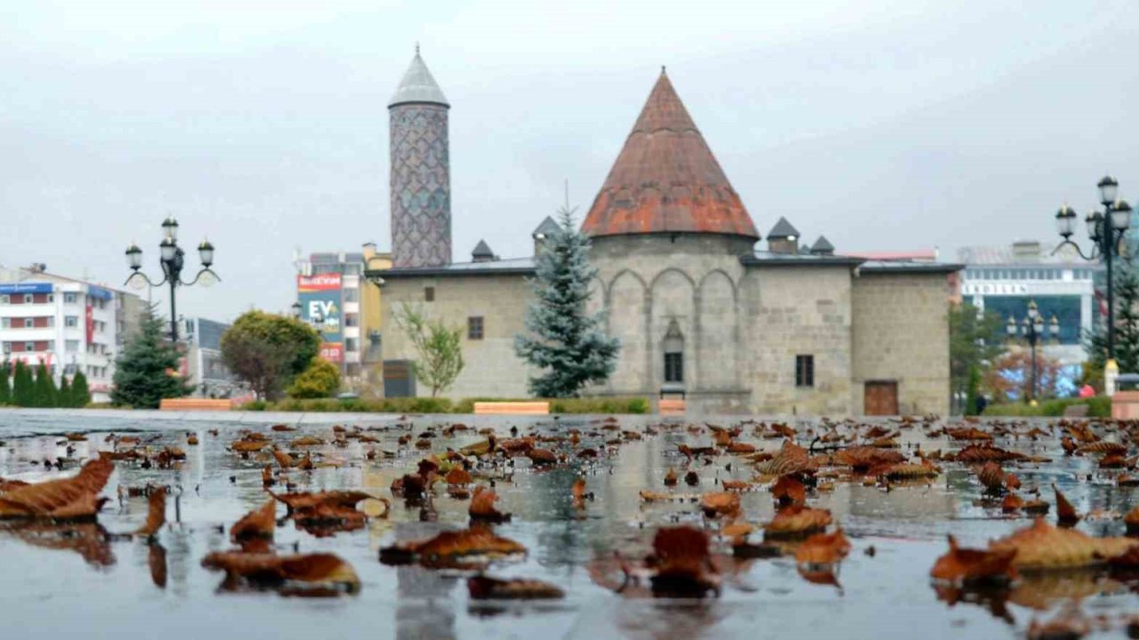 Erzurum’da kuvvetli rüzgar uyarısı