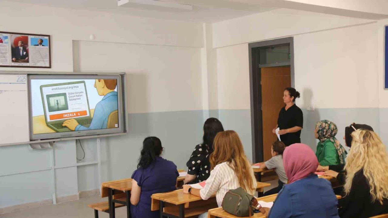 Öğrenciler için güvenli ve bilinçli eğitim başladı