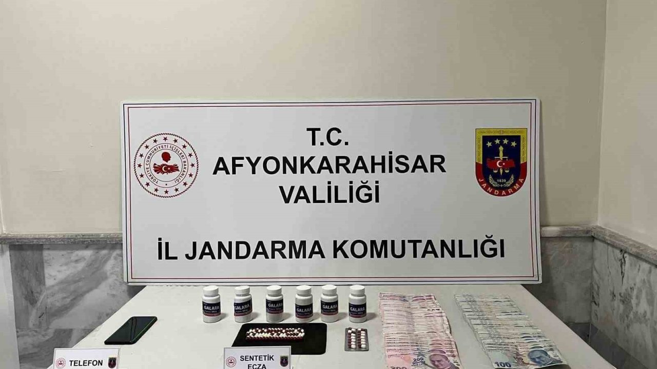 Uyusuturucu operasyonlarında yakalanan 4 kişi tutuklandı