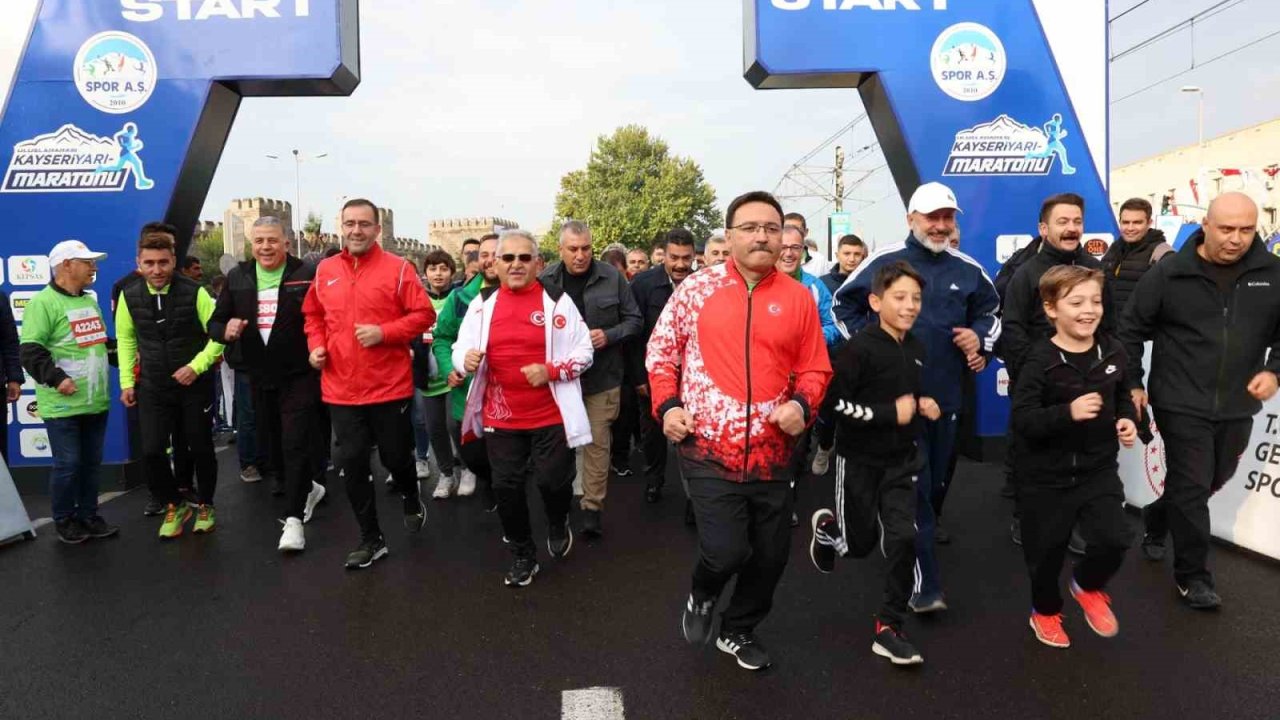 Başkan Büyükılıç’tan Kayseri’nin Uluslararası Yarı Maratonu’na davet