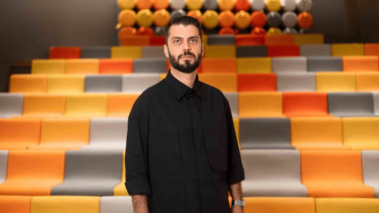 Güvenç Özel’in ‘Neuroflux’ı Trendyol Sanat ile ilk kez İstanbul’da