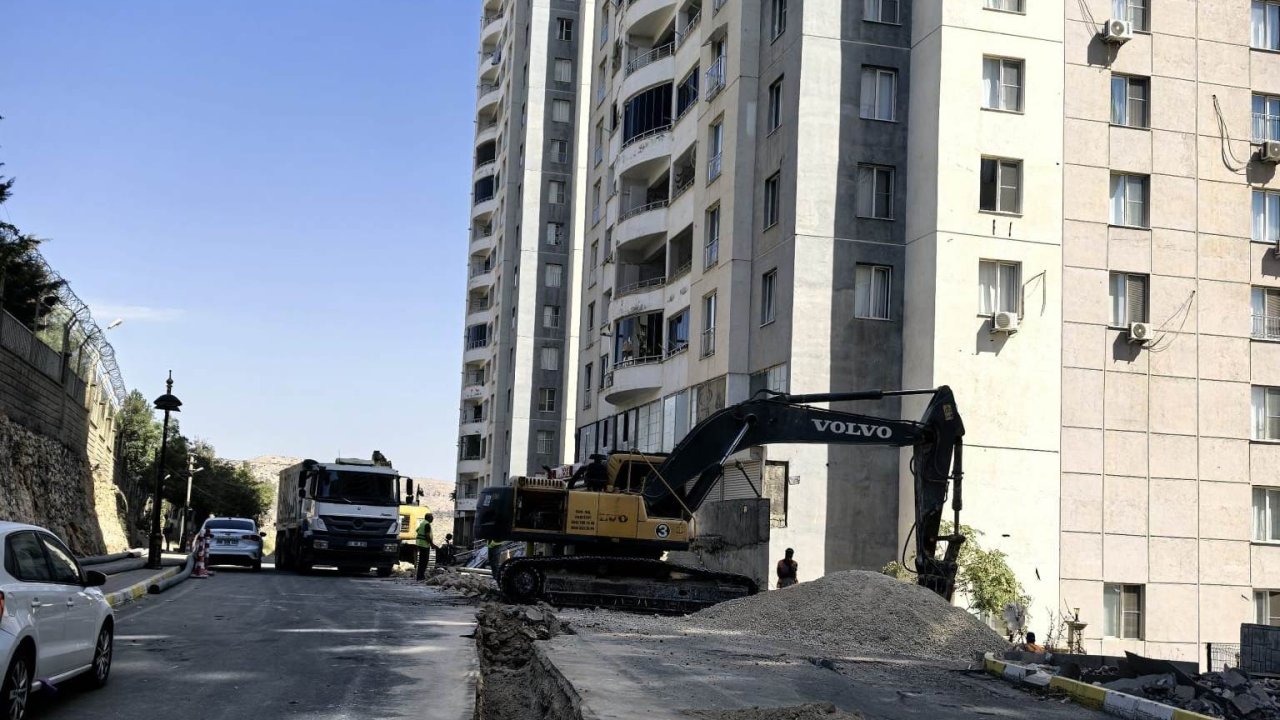 Artuklu’da su çalışmaları için trafik düzenlemesi