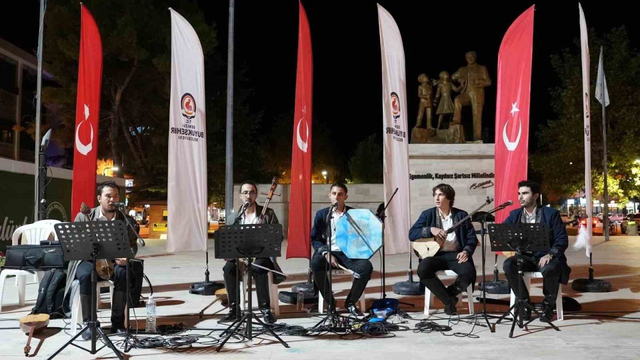 Miryokefalon Zaferinin 849. yıldönümü Çivril’de halk konseriyle kutlandı