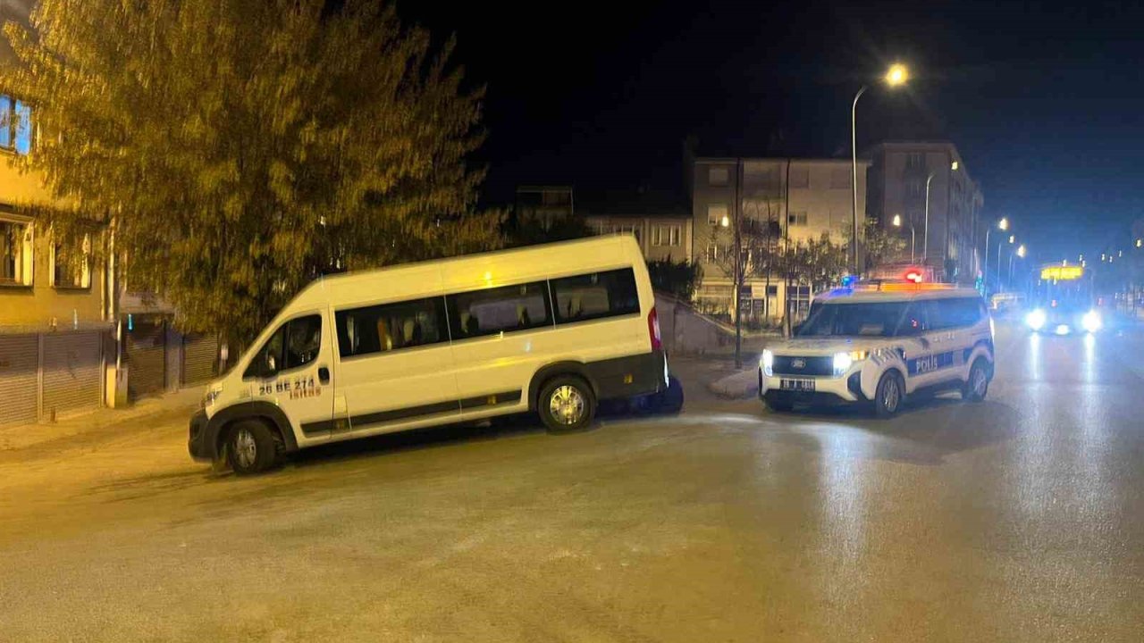 Kafasına taşla vurduğu yeğenini yaraları, olay yerinden kaçtı