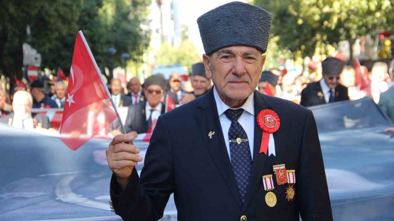 Manisalı kahraman gaziler kardeşlik yolunda yürüdü