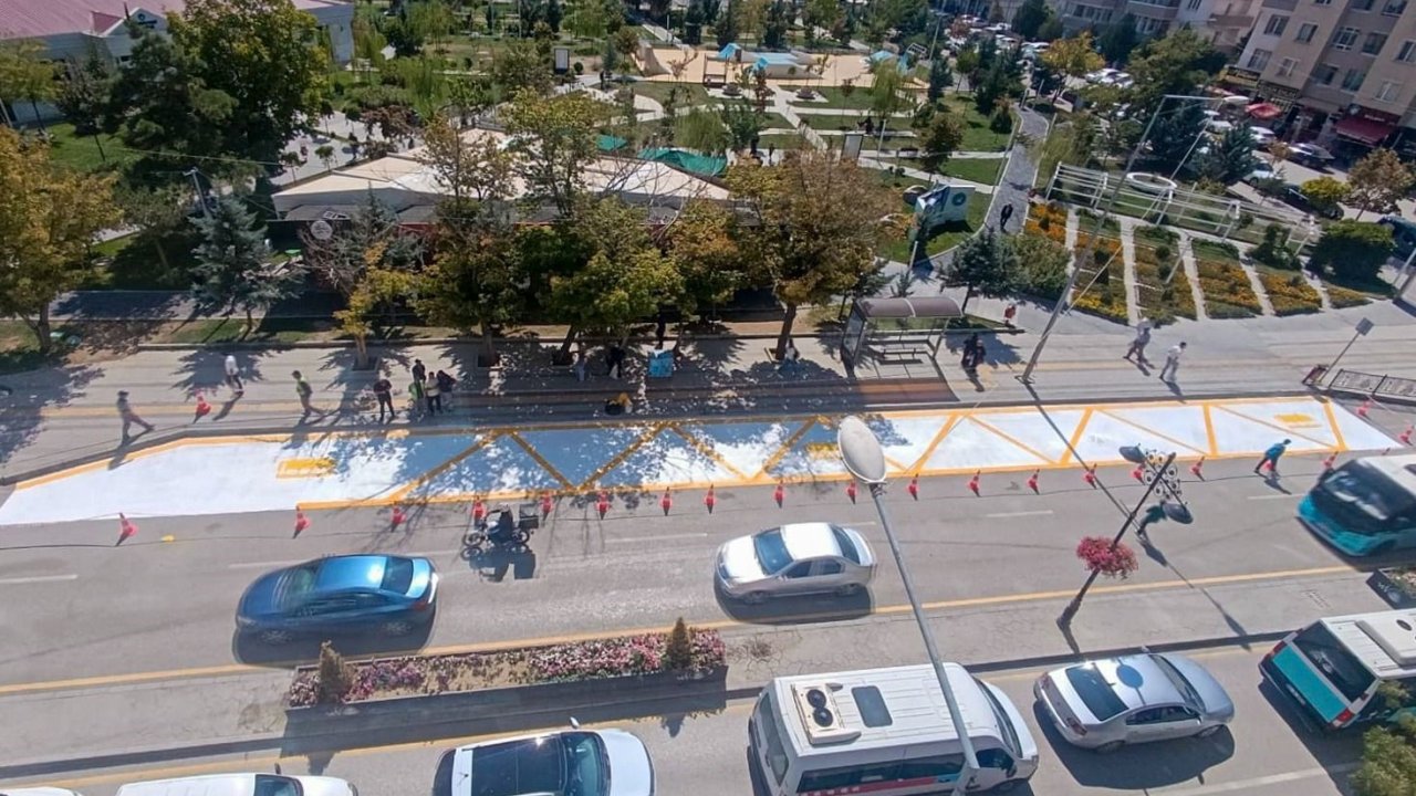 Van’da otobüs durakları modern görünümüne kavuşuyor