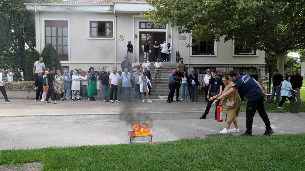 İtfaiyeden yangın anında doğru müdahale eğitimi