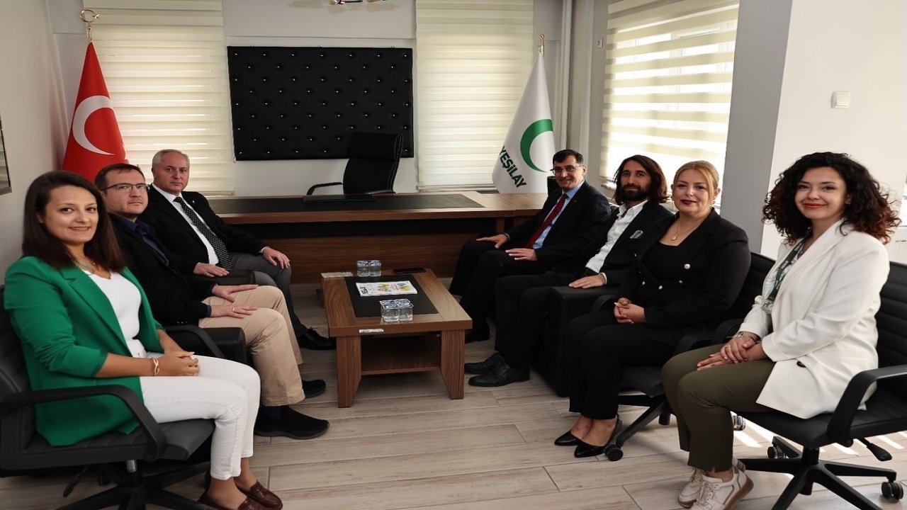 Başkan Eyüp Kahveci’den Yeşilay’a destek ziyareti