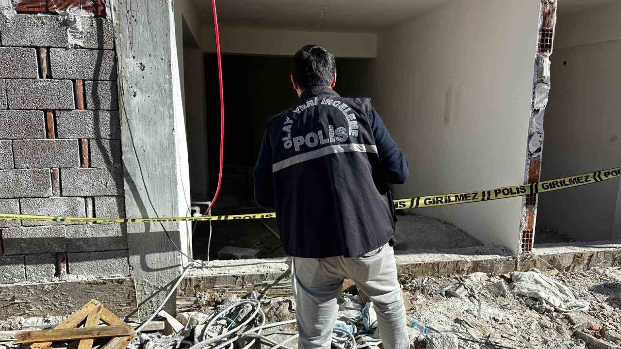 Uşak’ta inşaat halindeki apartmandan düşen kişi öldü