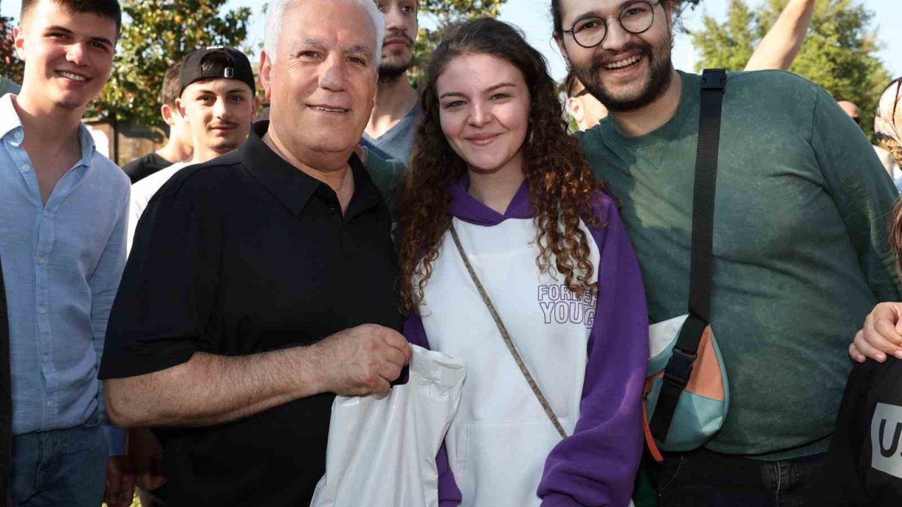 Başkan Bozbey’den eğitim desteği müjdesi