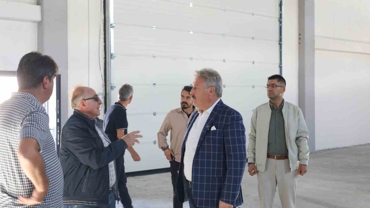 Melikgazi Belediyesi çiftçiye ve tarıma destek olmaya devam ediyor