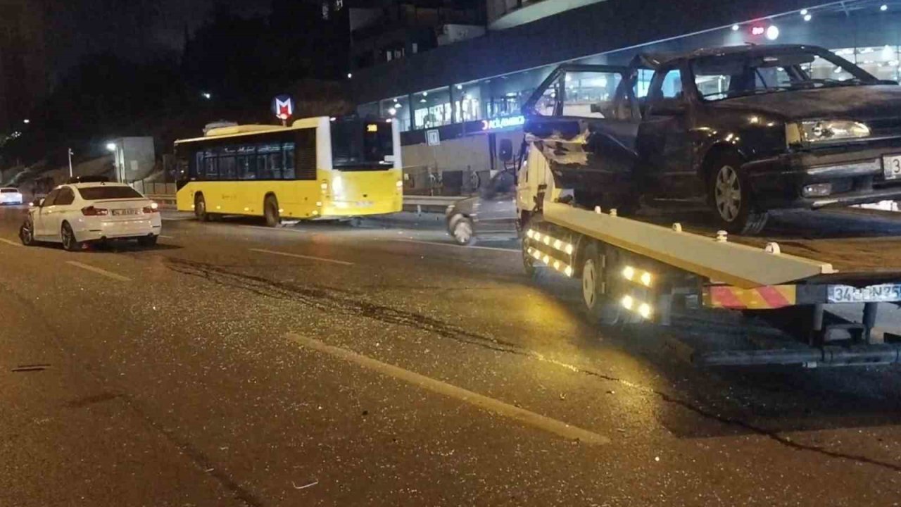 İstanbul’da D-100’de zincirleme kaza: 1 yaralı