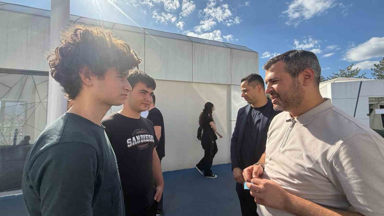 Karabük’te Bilim Şenliği yoğun ilgi gördü