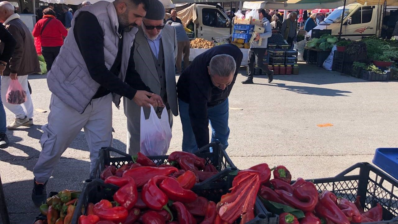Pazarlarda salçalık biber hareketliliği