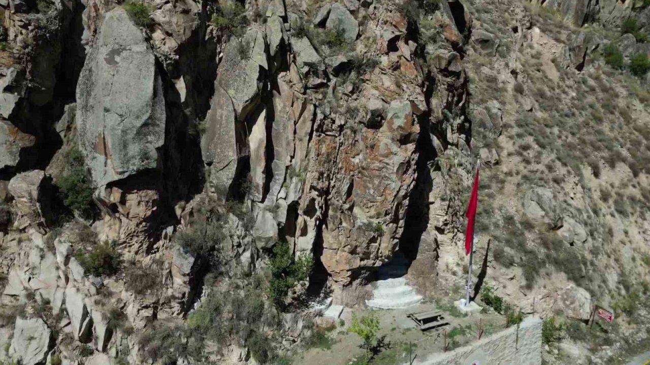 Yaz kış sıfır derece: Soğukluk mağarası ilgi odağı