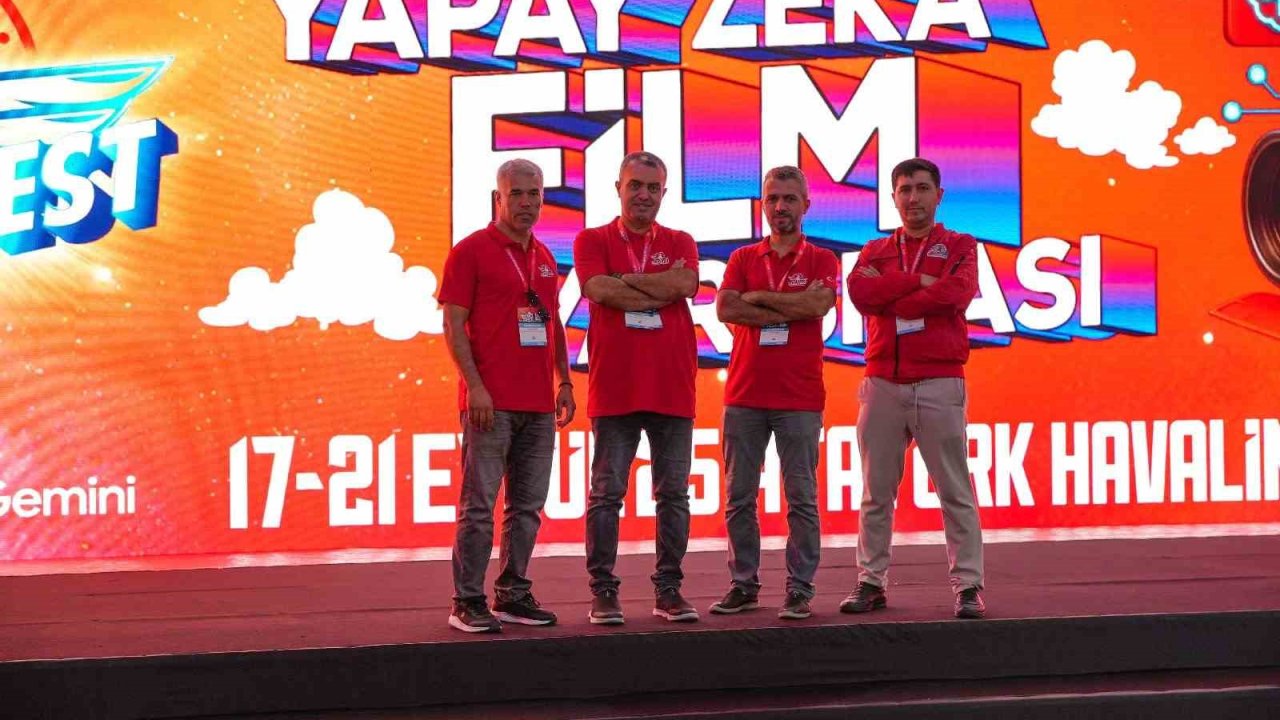 Vali Aslan başarılı öğretmeni tebrik etti