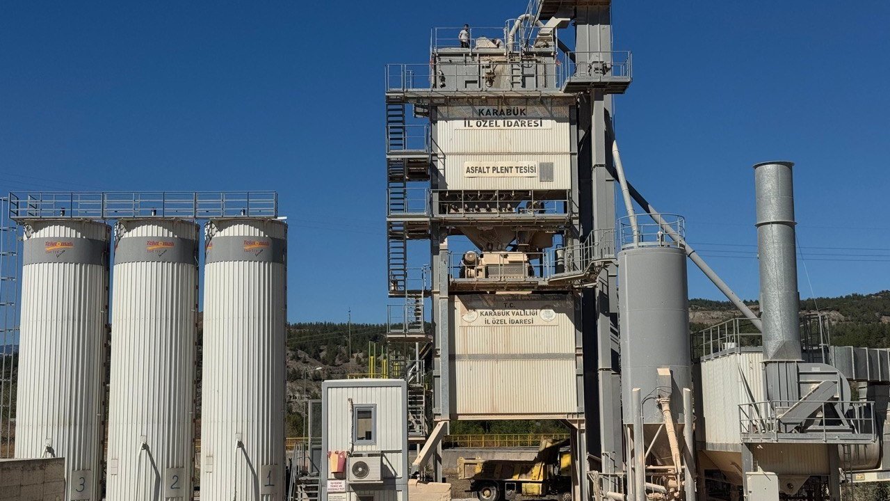 Başkan Sözen, "Asfalt plentimiz bölgenin lokomotifi haline geldi"