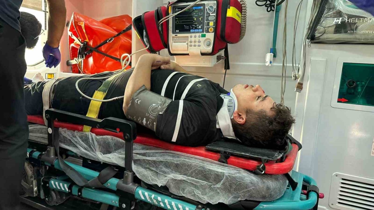 Kontrolden çıkan motosiklet devrildi: 2 yaralı