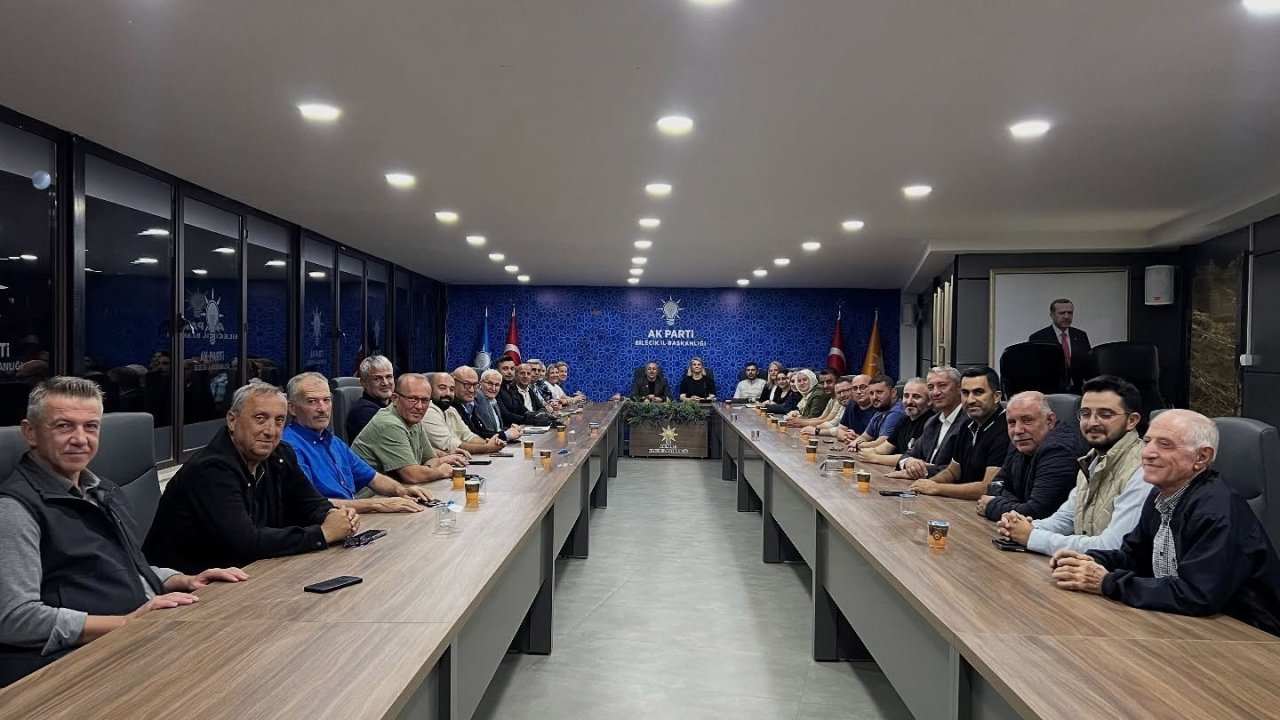 AK Parti heyeti yönetim kurulu toplantısında bir araya geldi