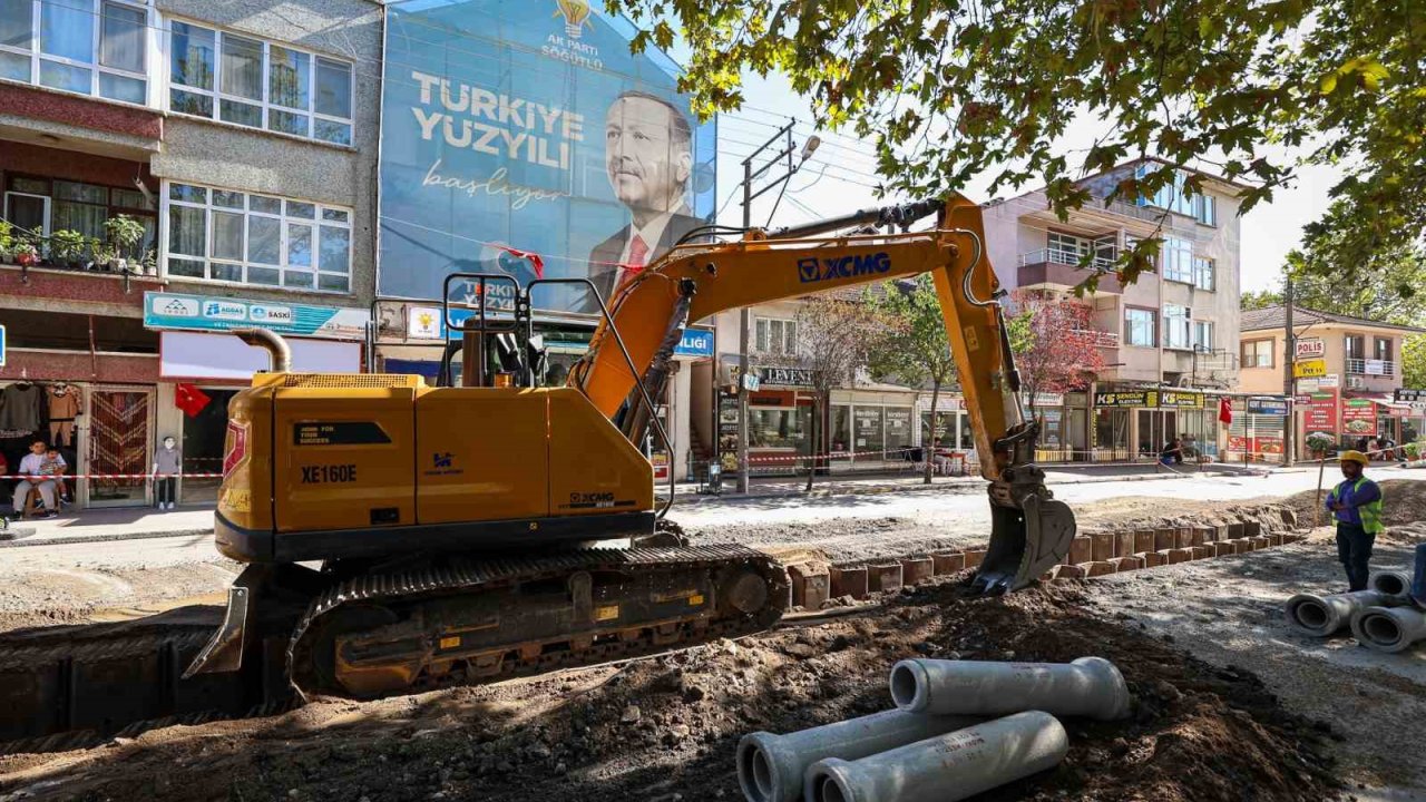 Söğütlü’nün altyapı yatırımında çalışmalar hız kazandı