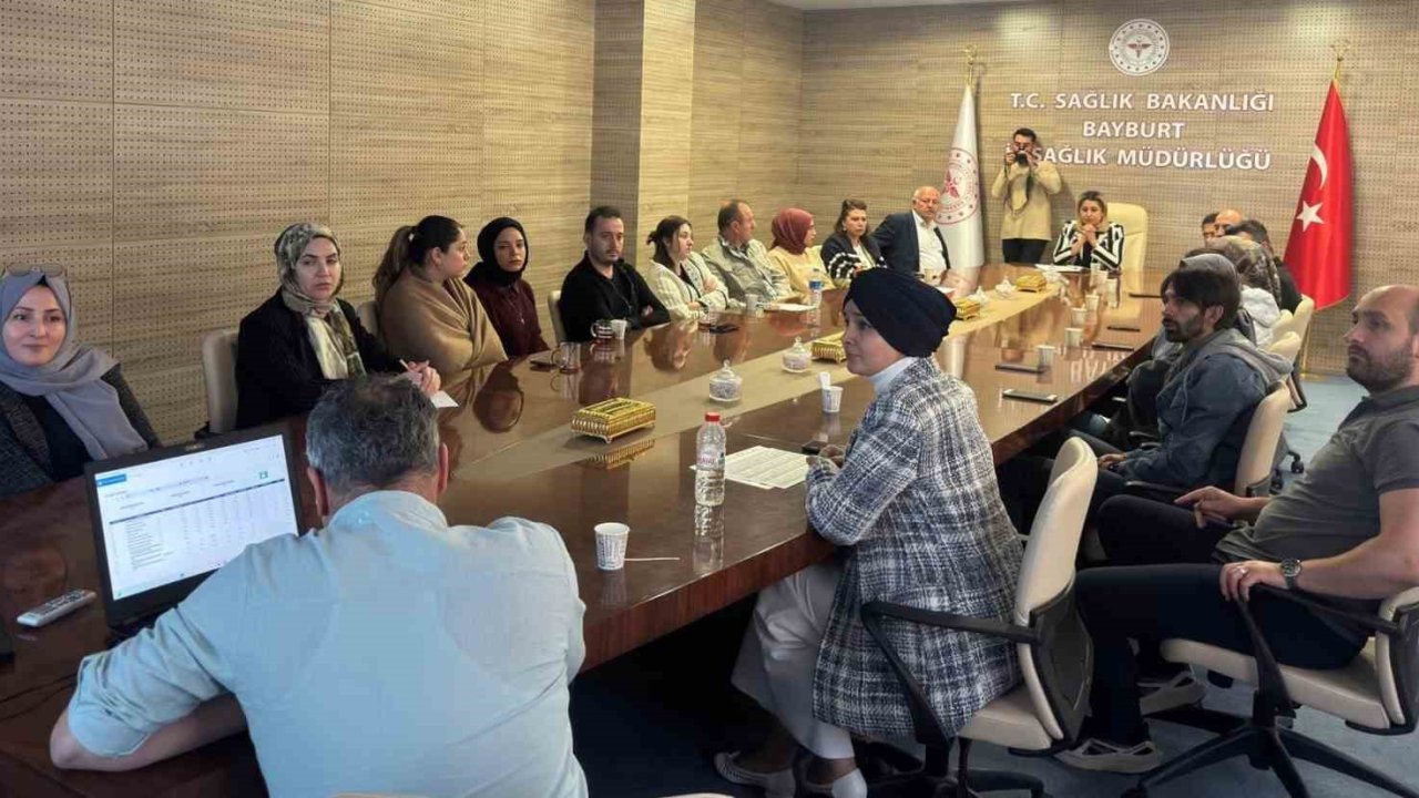Bayburt’ta sağlık hizmetlerinin kalitesini artırmaya yönelik toplantı yapıldı