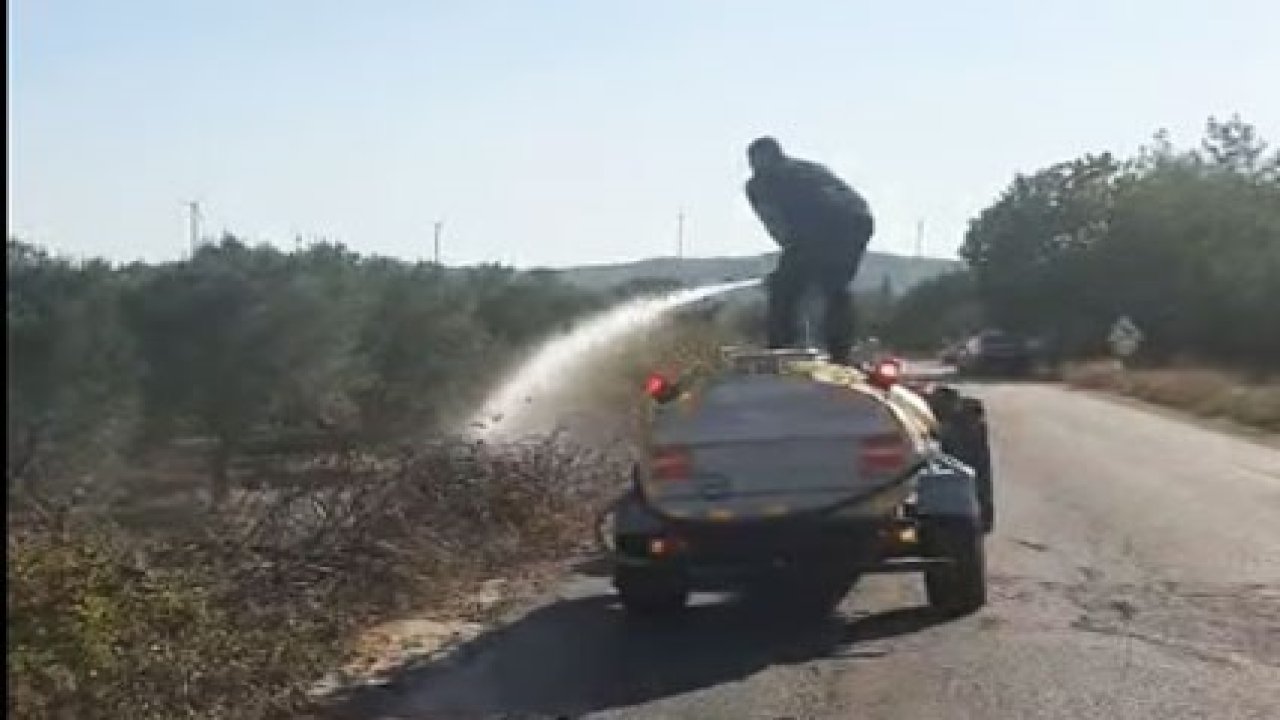 Kırkağaç’ta motosiklet alev aldı, yangın otluk alana sıçradı