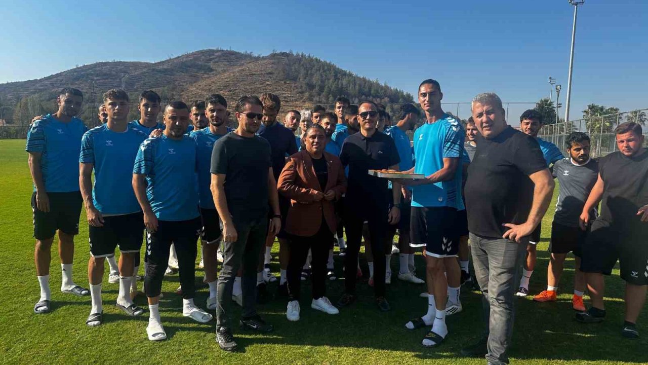 Söke 1970 Spor Kulübü’ne baklavalı moral