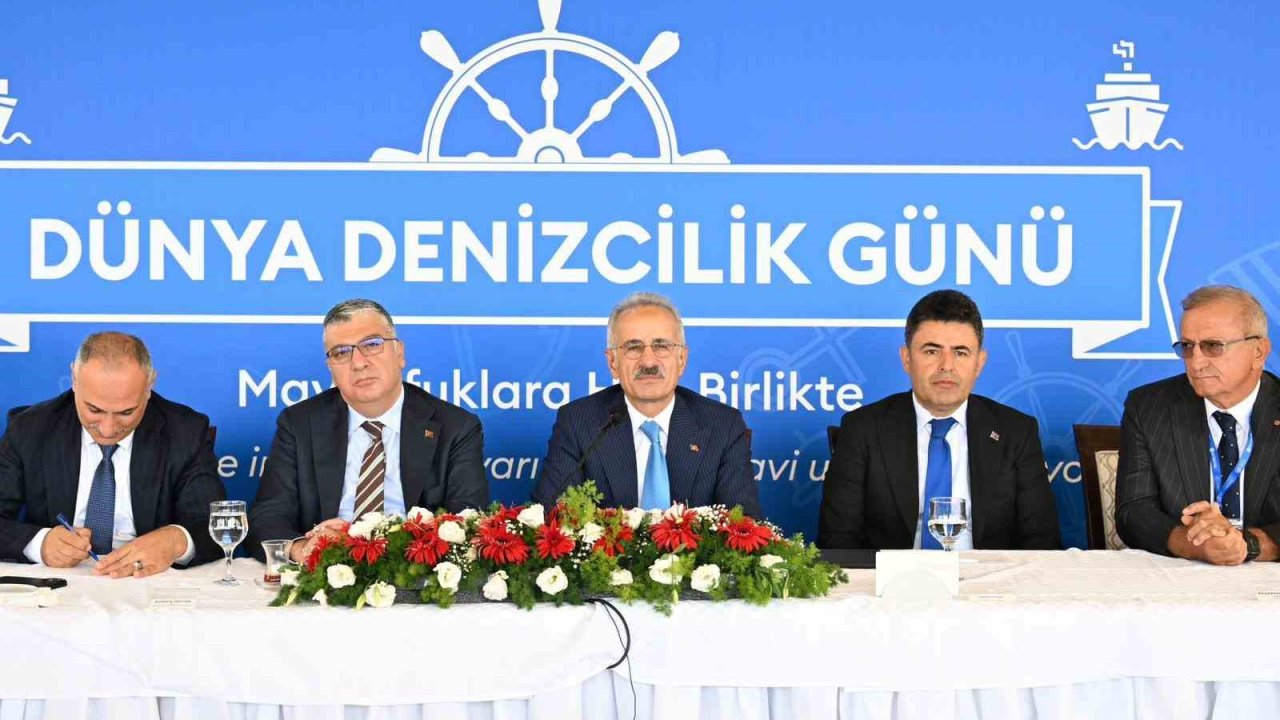 Ulaştırma ve Altyapı Bakanı Abdulkadir Uraloğlu: "Türkiye denizcilikte ilk 10’da"
