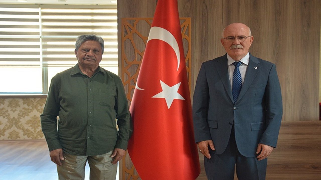 TÜBİTAK projesi kapsamında Uşak Üniversitesi’ne gelen Prof. Dr. Mursaleen çalışmalarını tamamladı