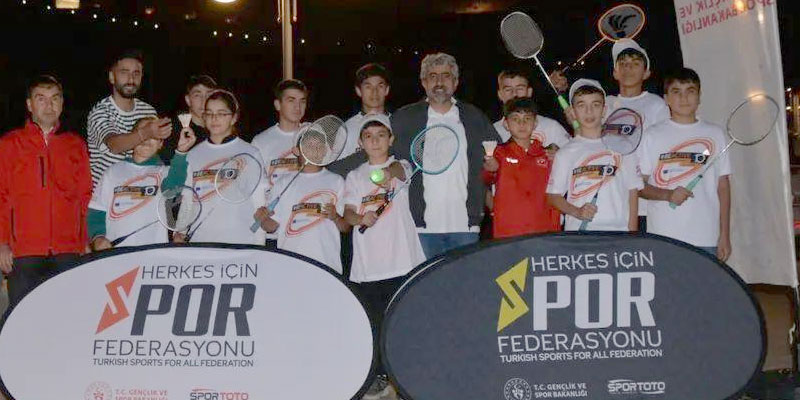Kars Bedesten’de Badminton Coşkusu