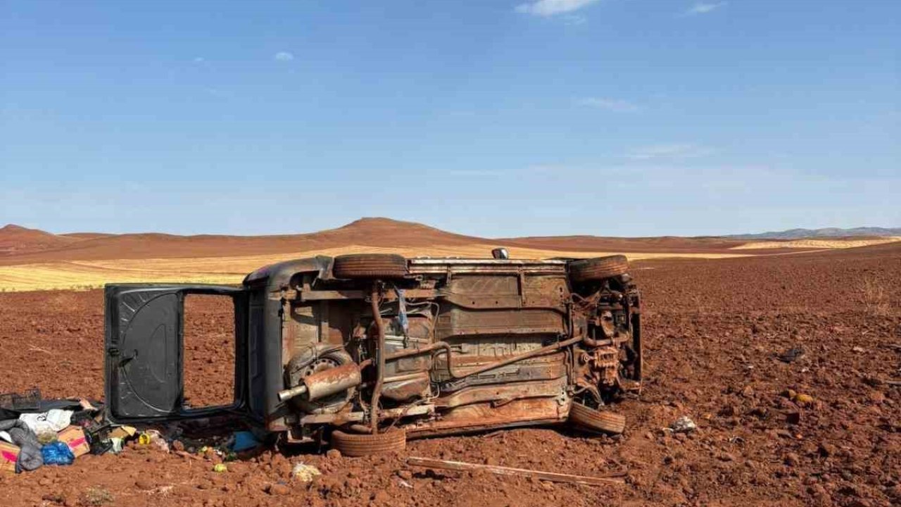 Yozgat’ta hafif ticari araç devrildi, 1 kişi ağır yaralandı