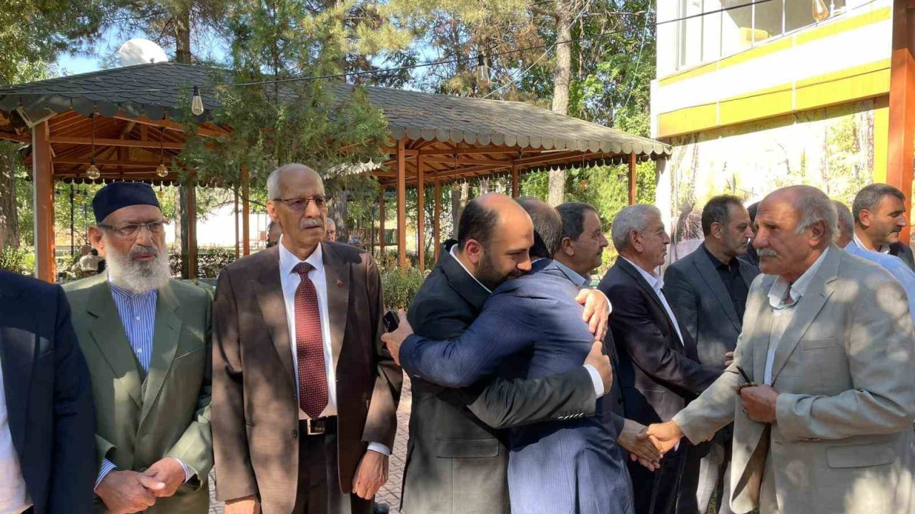 Bingöl’de husumetli iki aile düzenlenen programda barıştı