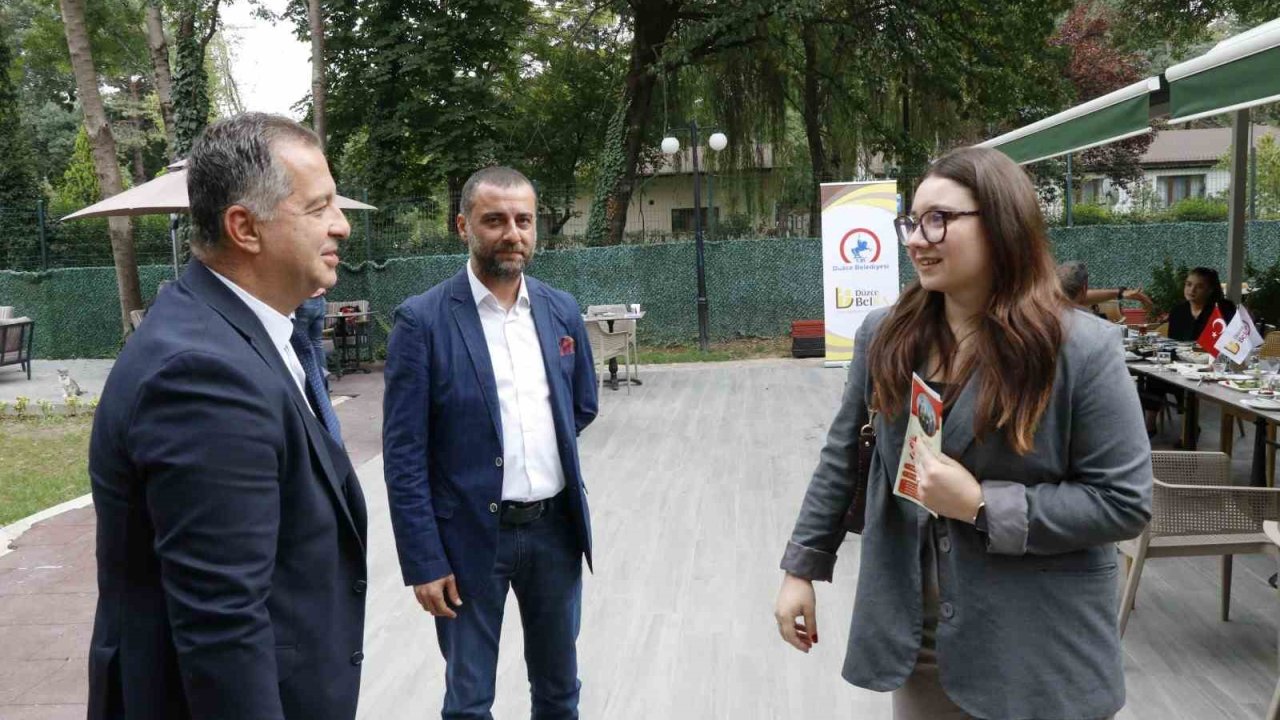 Düzce iş kulübü kurum ve kuruluşlarla diyalog sağlıyor