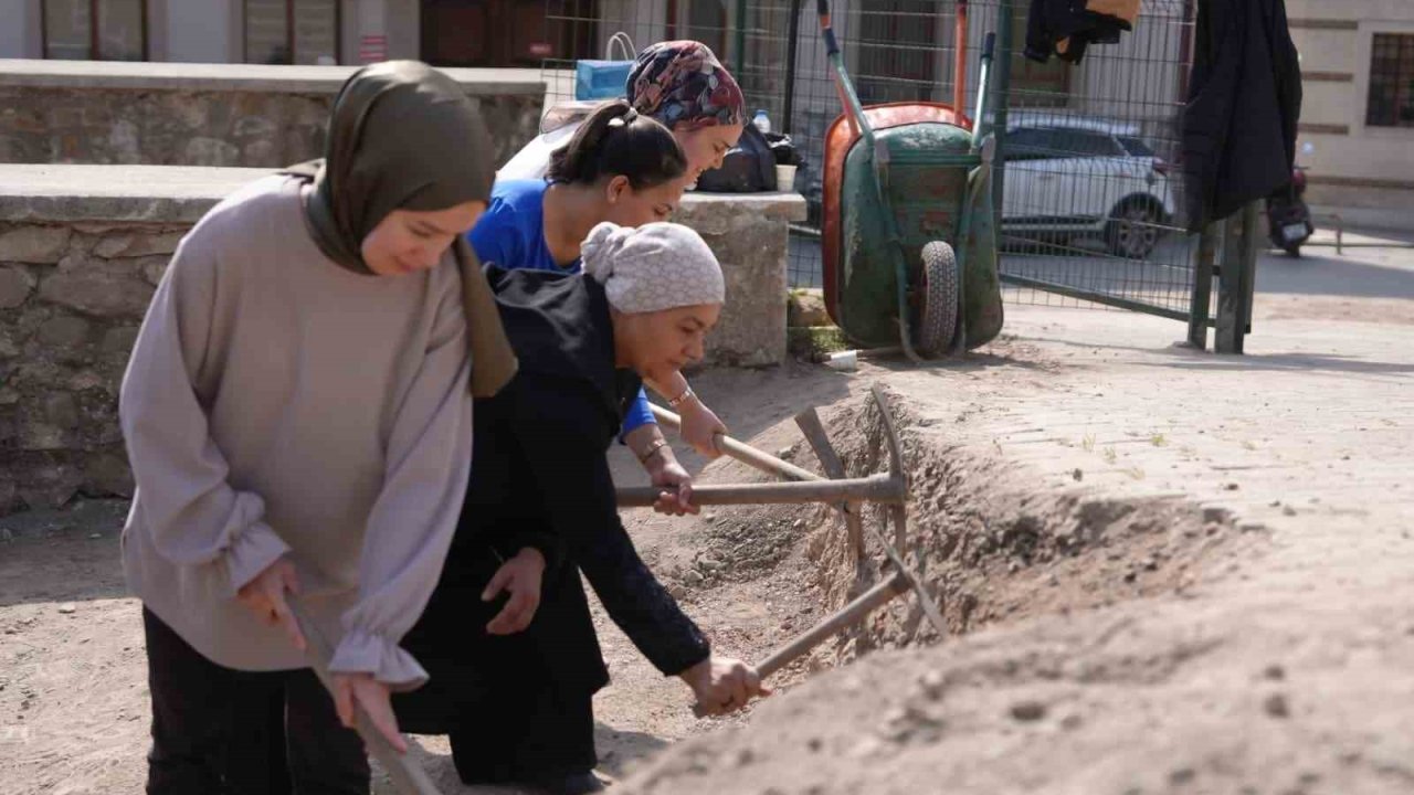 Konuralp’e destek devam ediyor