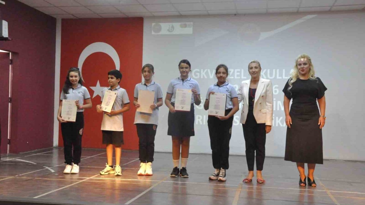 GKV’de 2025 Cambridge Sertifika töreni heyecanı