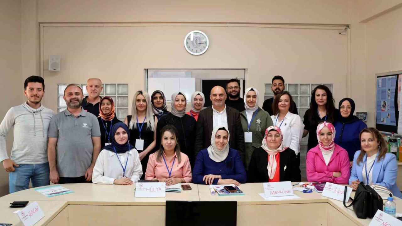 Kayseri’de ’1. Tıbbi Acil Çağrı Yönetimi Eğitimi’ düzenlendi
