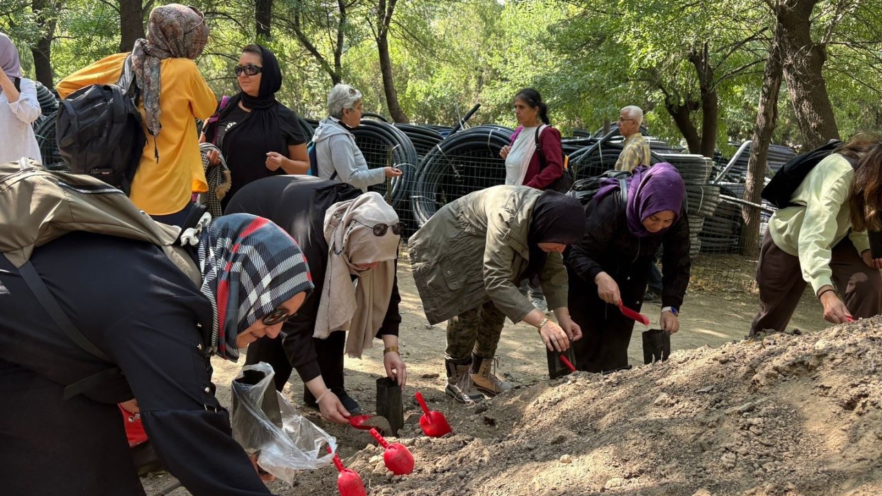 Kütahya Belediyesi’nden doğa yürüyüşü ve eğitim etkinliği