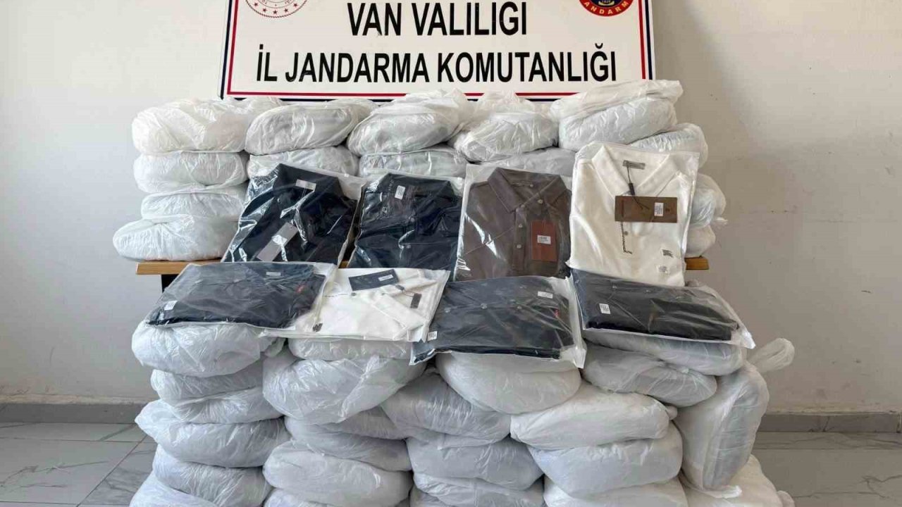 Başkale’de gümrük kaçağı malzemeler ele geçirildi